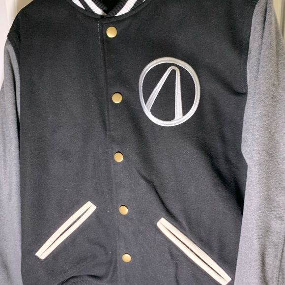 Insert coin limited edition borderlands letterman jacket - Picture 2 of 7